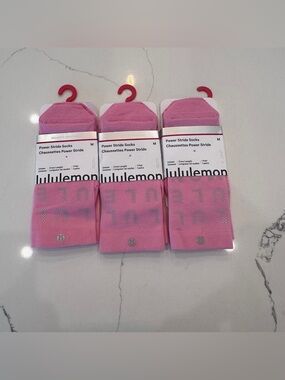(3) Lululemon Women's Power Stride Crew Socks *Reflective Sz M Candy Cloud NWT